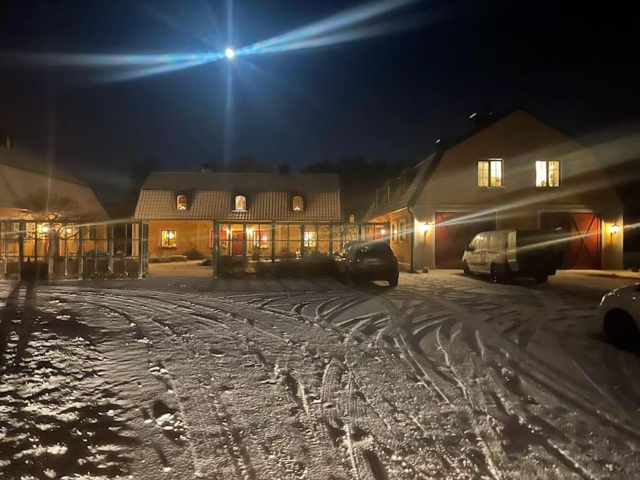 New And Cosy Apartment On A Farm คุงส์บักกา ภายนอก รูปภาพ